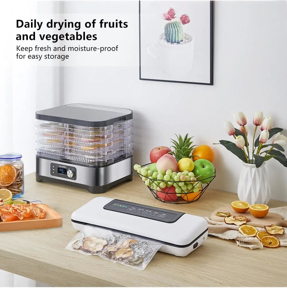 Dehydrator with 6 trays and adjustable temperature for drying fruit, meat